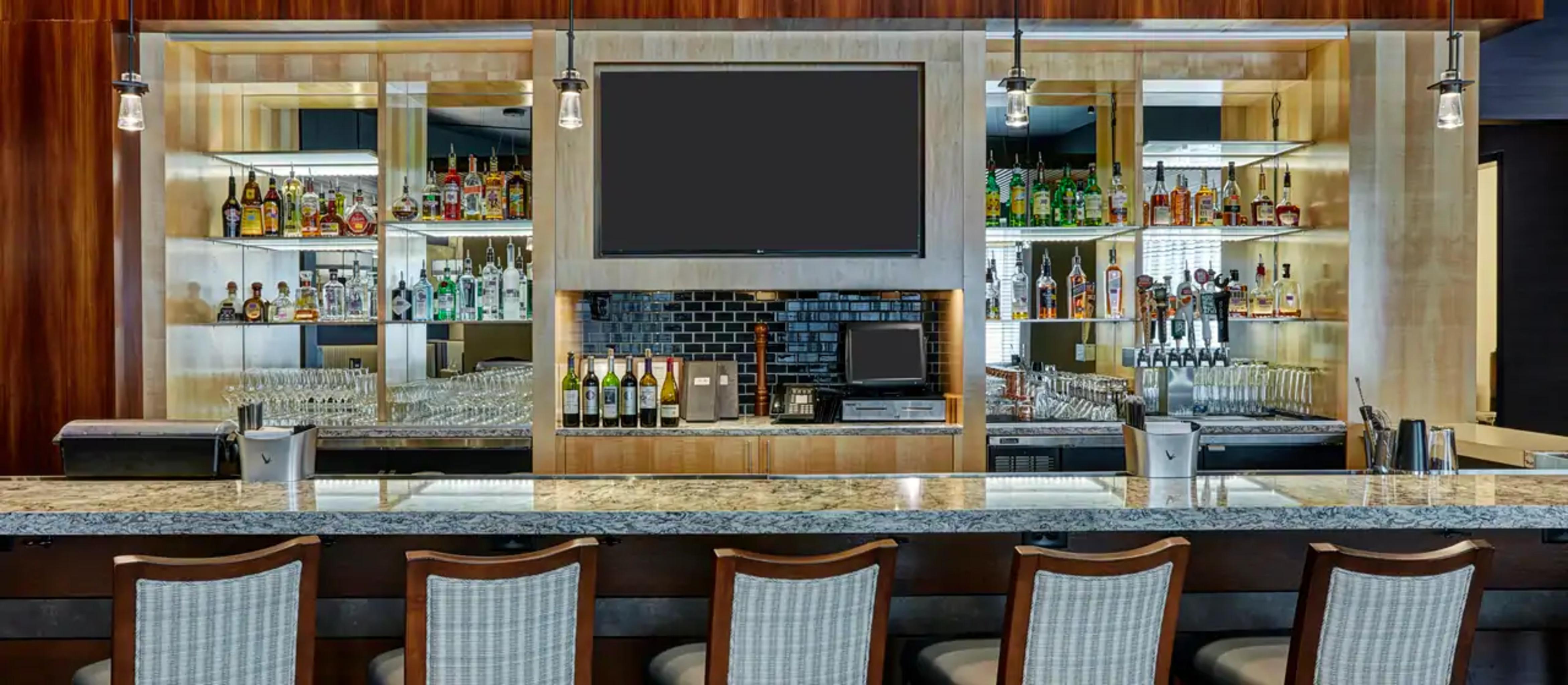 Отель Doubletree By Hilton Charlotte Uptown Экстерьер фото
