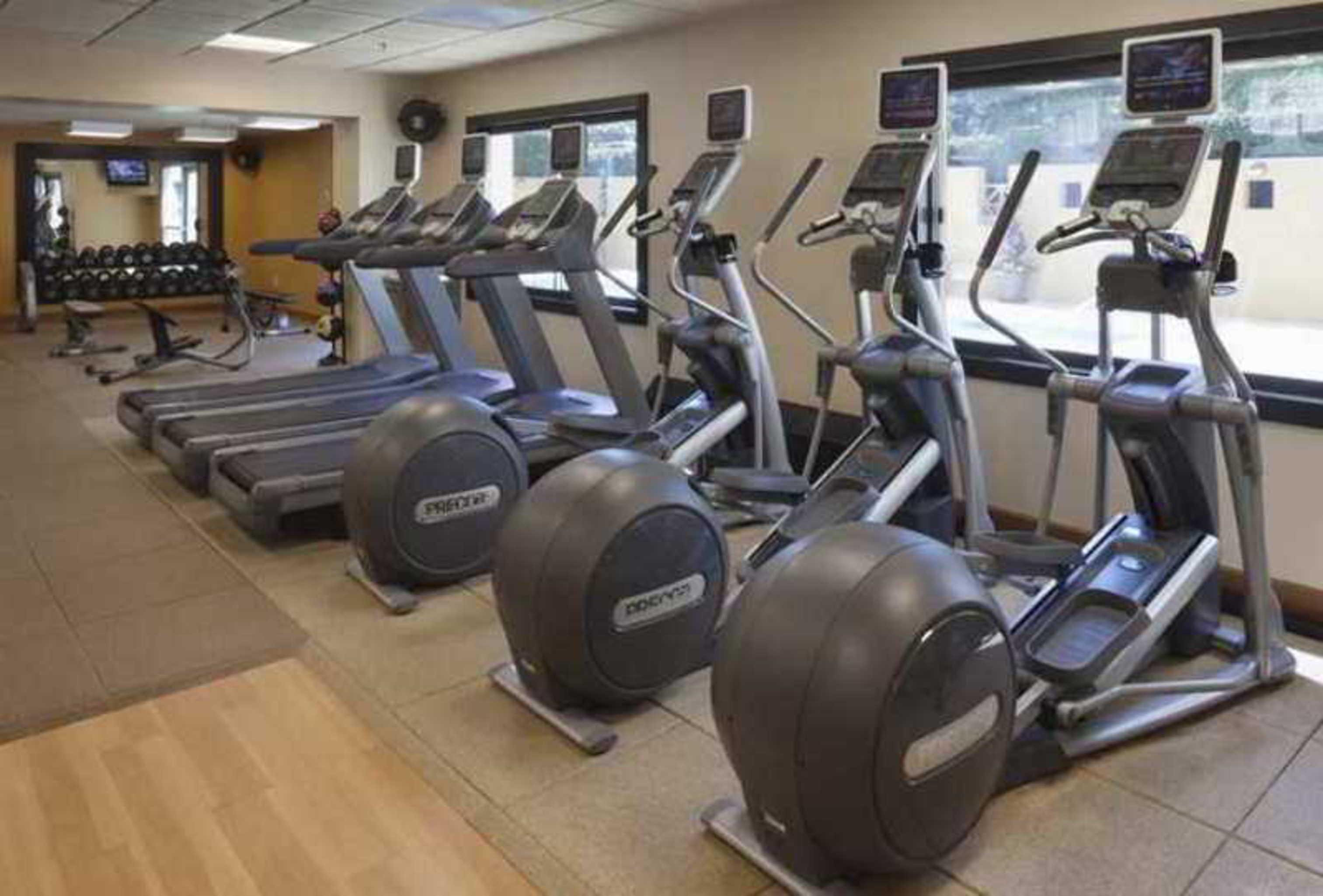 Отель Doubletree By Hilton Charlotte Uptown Экстерьер фото