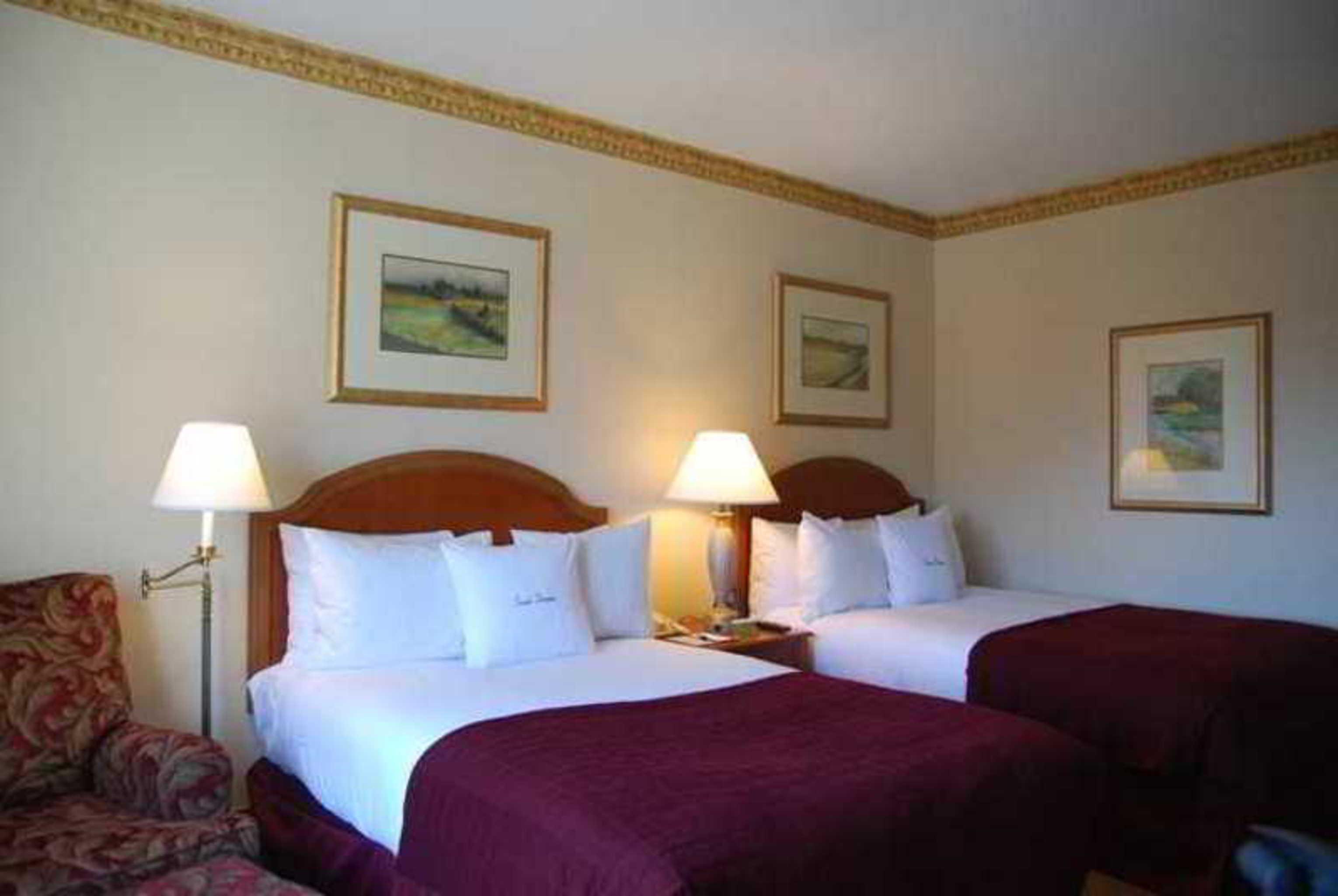 Отель Doubletree By Hilton Charlotte Uptown Номер фото