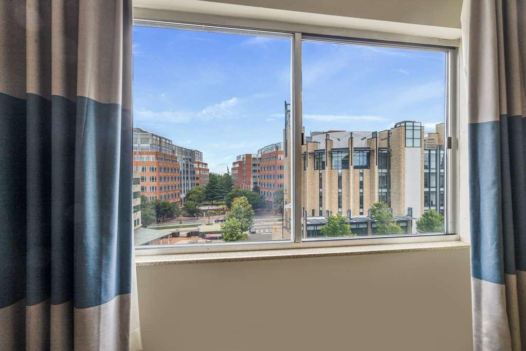 Отель Doubletree By Hilton Charlotte Uptown Номер фото